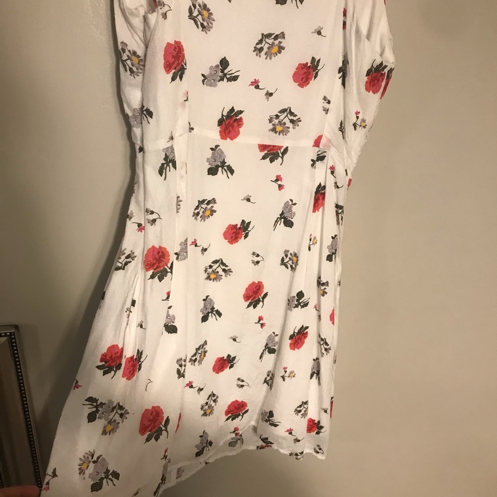 Dress - Picture 5 of 5